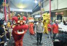 Barongsai Ramaikan Perayaan Cap Go Meh di Kampung Pecinan, Gresik