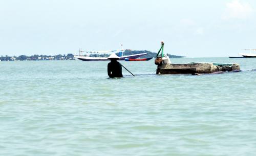 lingkungan0202f-beritafotoPENAMBANGpasirBAWEAN1